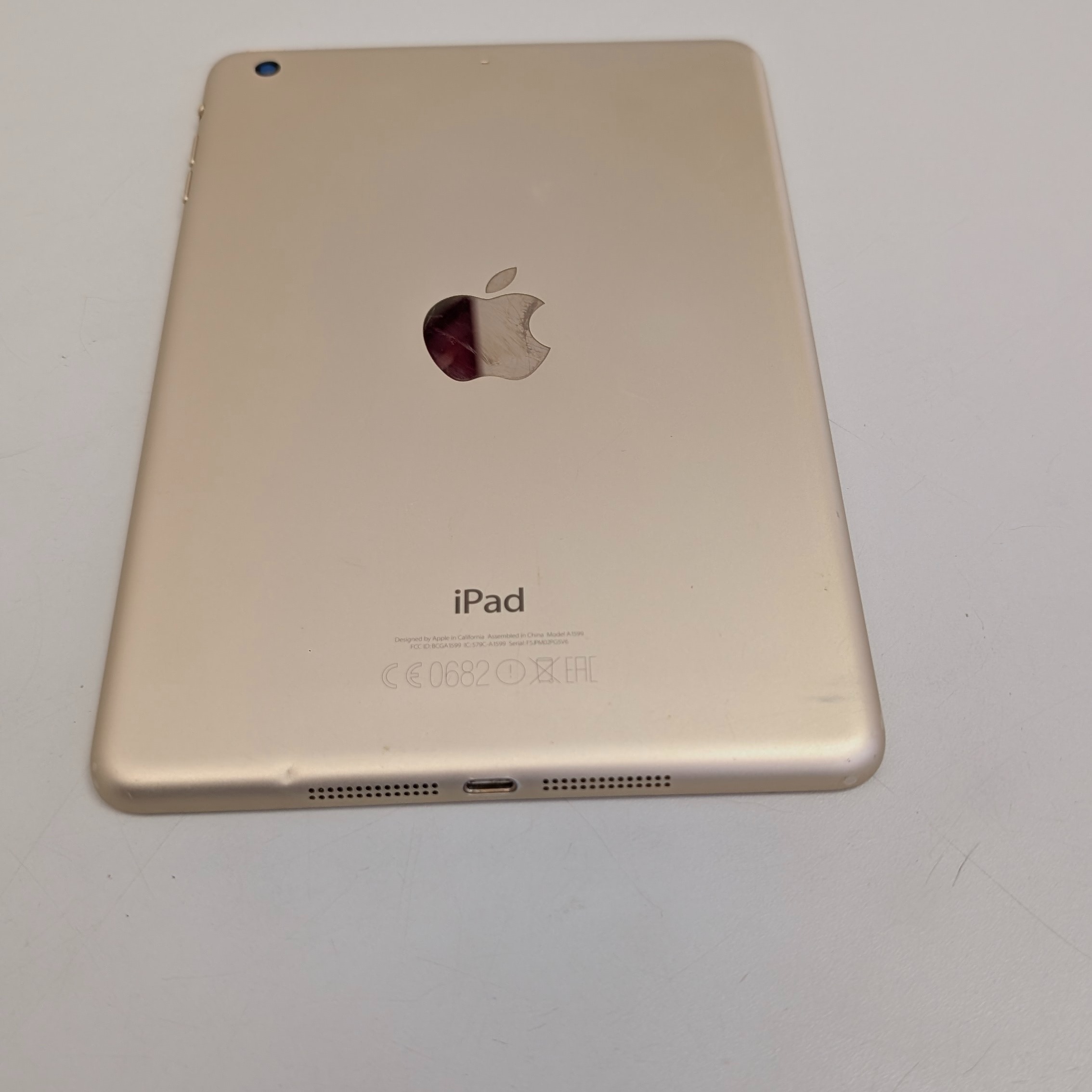 Pre-owned Apple iPad Mini 3, 7.9